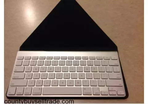 iPad wireless keyboard in case